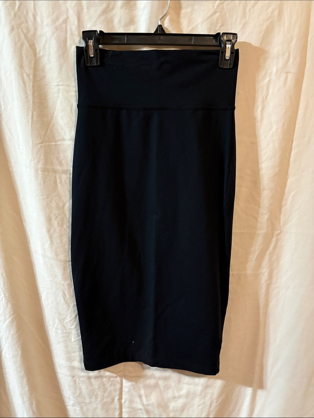 Bebe Women’s Black Stretch Pencil Midi Skirt - Solid Nylon/Spandex Back Slit